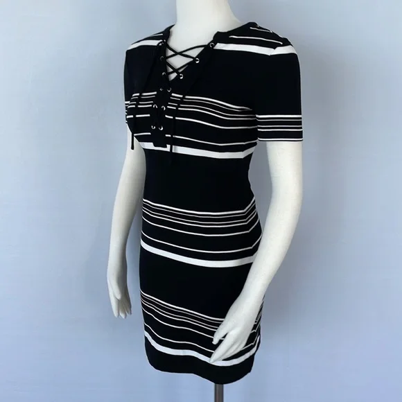 WHBM Short Sleeve Stripe Lace up Shift Dress Size XXS - Picture 9 of 14